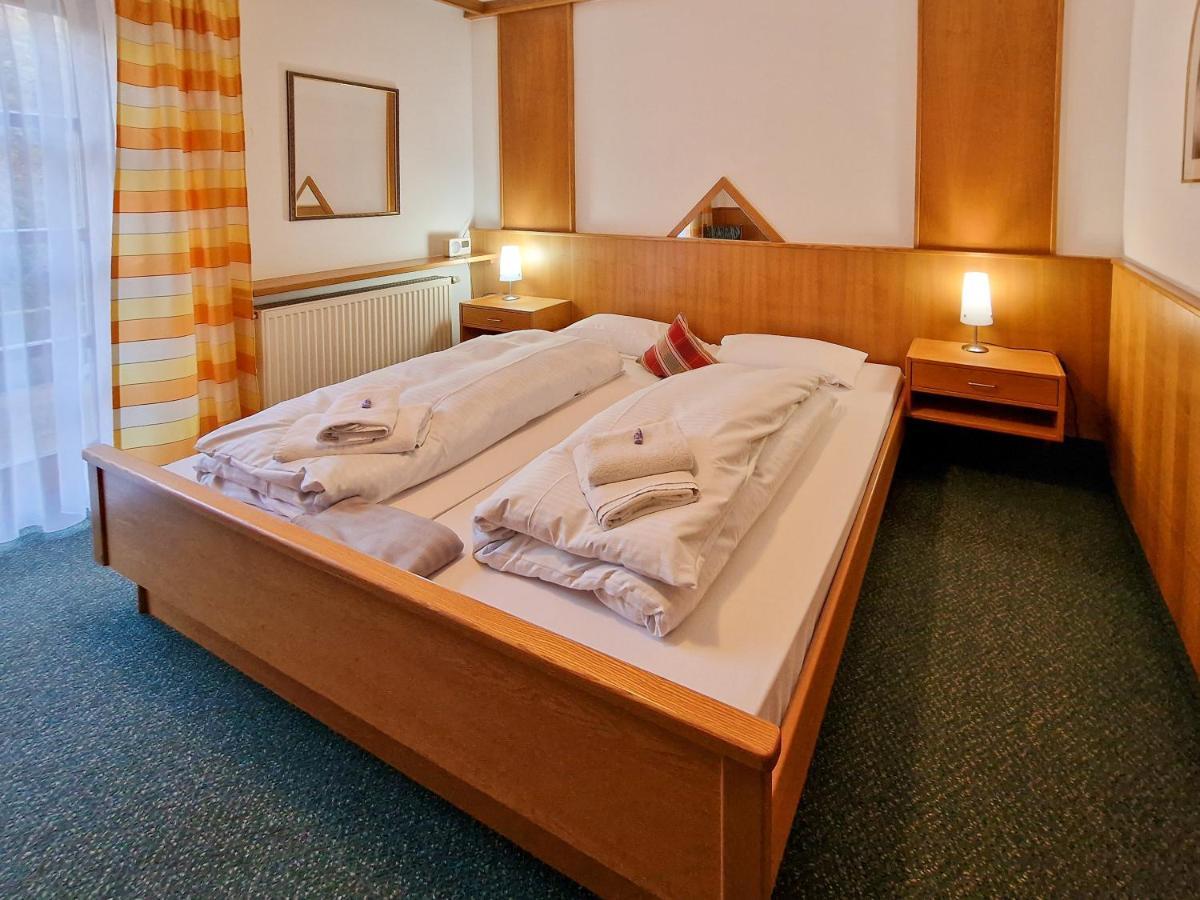 Ferien Vom Ich, Bayerischer Wald, Hotel & Restaurant ノイキルヒェン エクステリア 写真
