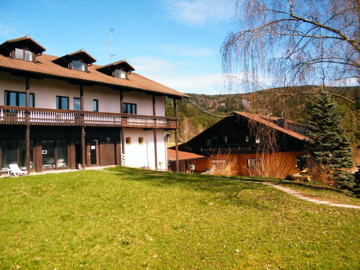 Ferien Vom Ich, Bayerischer Wald, Hotel & Restaurant ノイキルヒェン エクステリア 写真