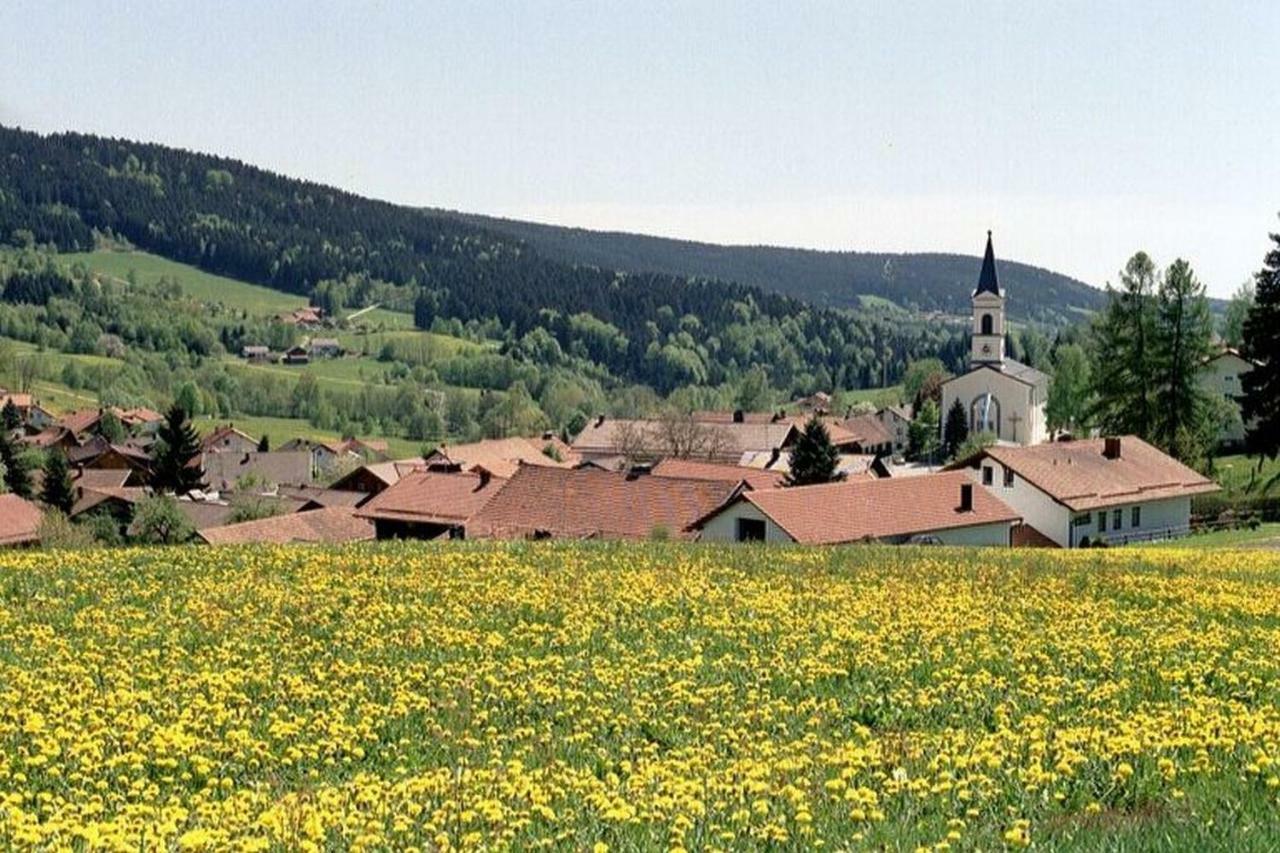Ferien Vom Ich, Bayerischer Wald, Hotel & Restaurant ノイキルヒェン エクステリア 写真