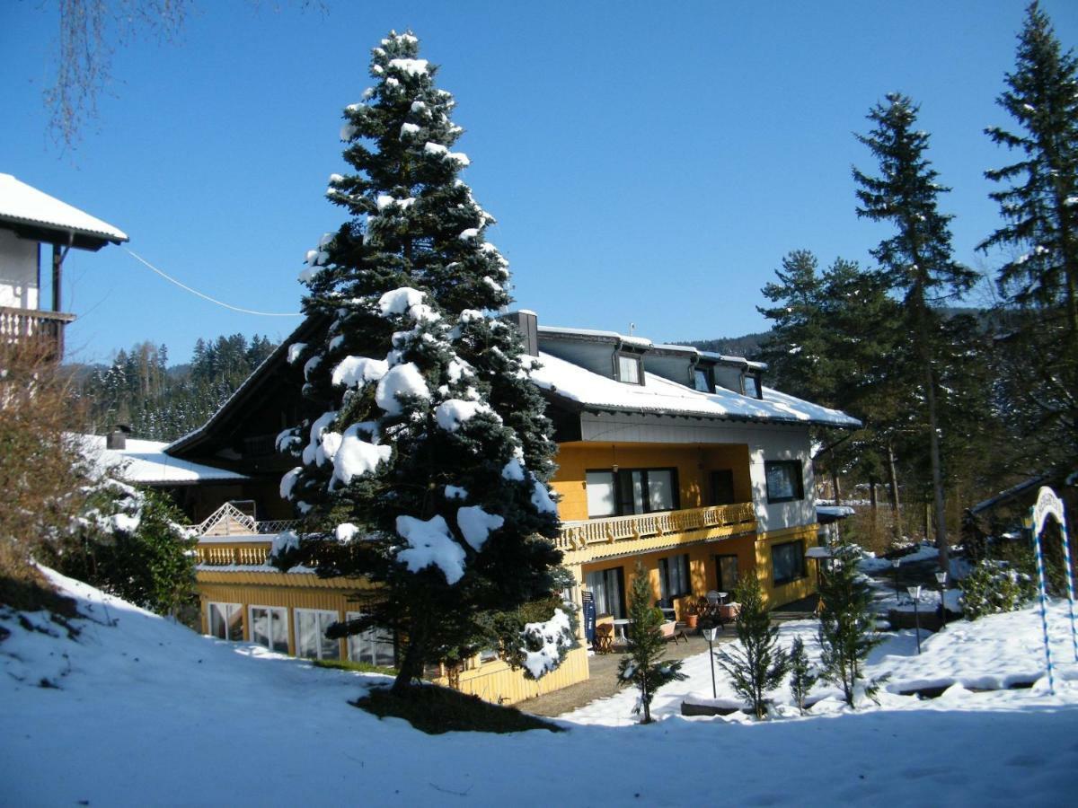 Ferien Vom Ich, Bayerischer Wald, Hotel & Restaurant ノイキルヒェン エクステリア 写真